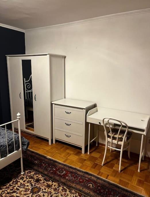 Central Flat Near To Oldtown & Konigsallee Dusseldorf Luaran gambar